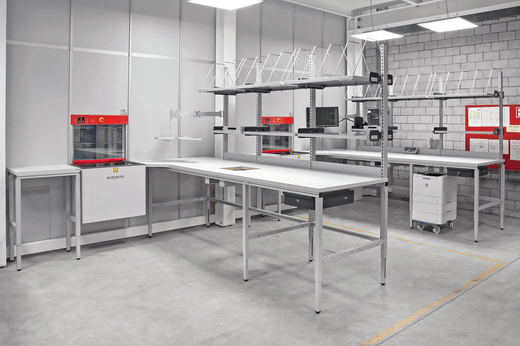 ERGO-line Packtische ERGO-Basic mit individuellem Aufbau