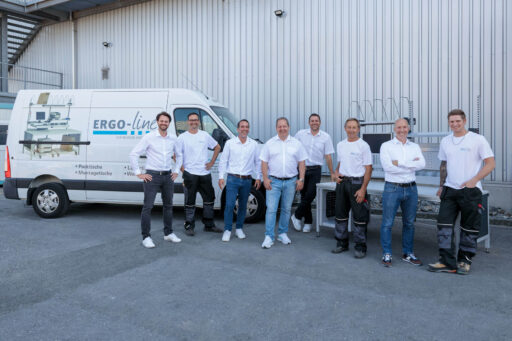Gesamtes ERGO-line Schweiz Team